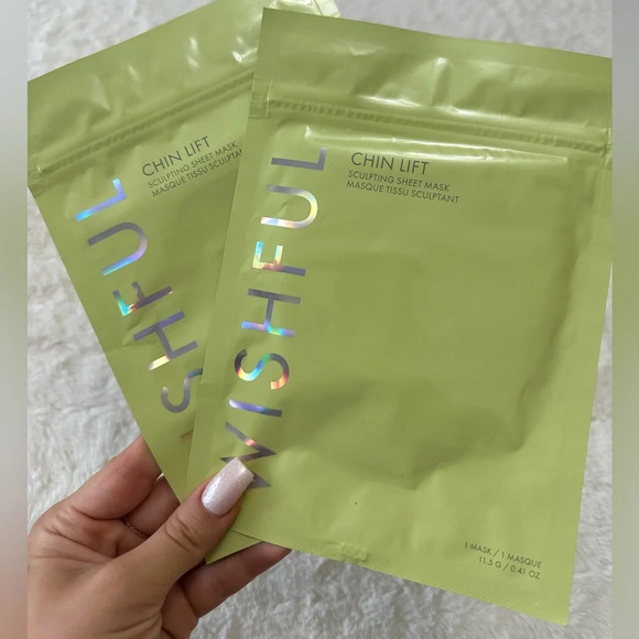 HUDA BEAUTY CHIN LIFT SHEET MASK - 2 PACK - Picture 2 of 3